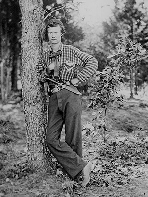 Private E. E. Kingin, 4th MI Infantry. Image taken late in 1861.  Photo from the National Archives.